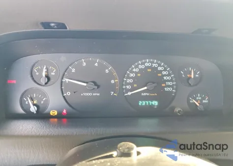 2003 Jeep Grand Cherokee Laredo z USA, uszkodzony, nr VIN 1J4GW48S93C587807